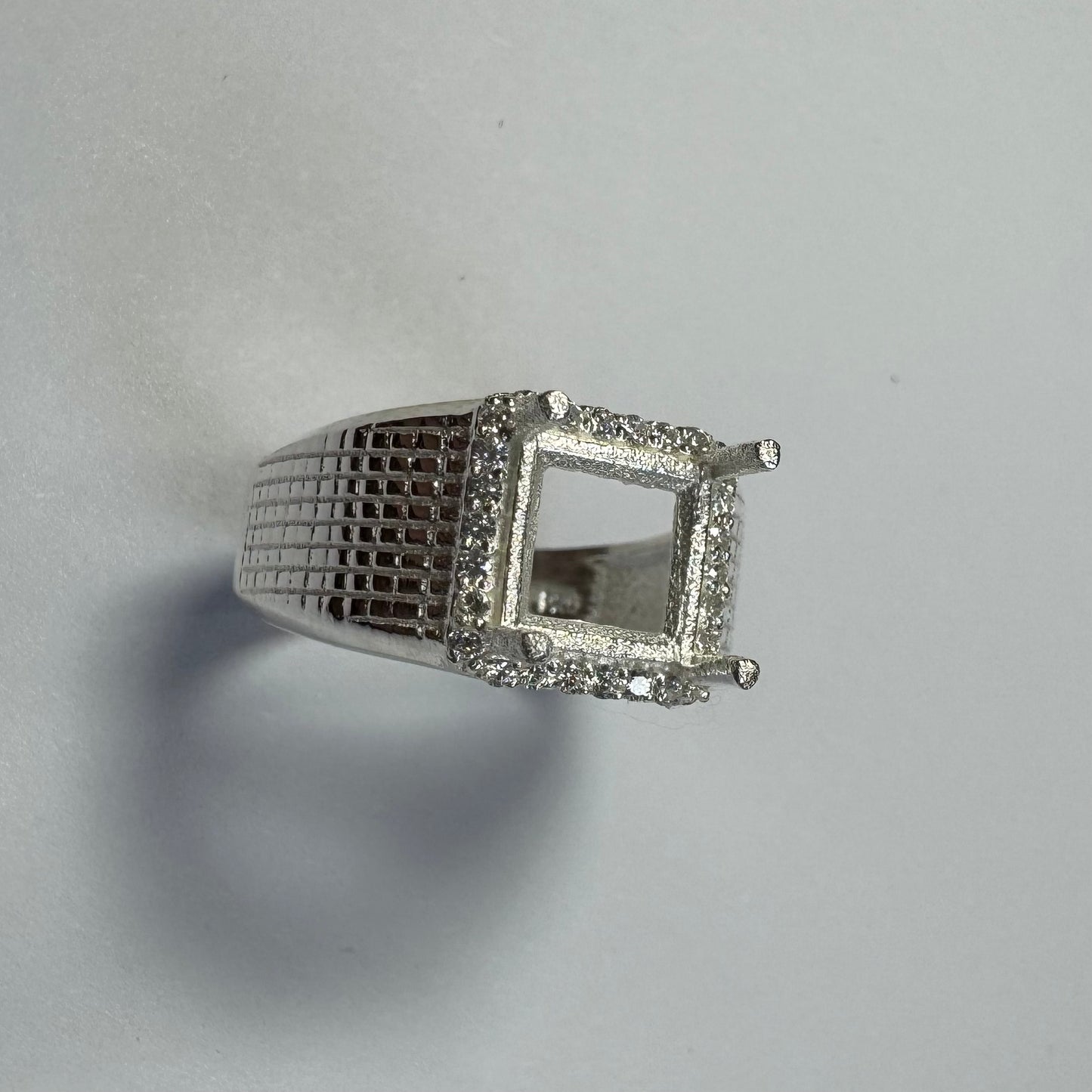 925 Sterling Silver and Cubic Zirconia Chunky Ring (Mens or Larger Sizes Ladies) Sizes 8-11-Bird Jewellery Settings