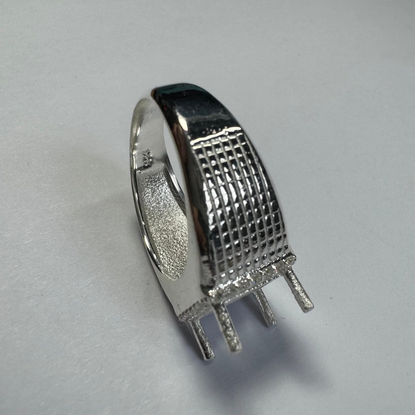 925 Sterling Silver and Cubic Zirconia Chunky Ring (Mens or Larger Sizes Ladies) Sizes 8-11-Bird Jewellery Settings