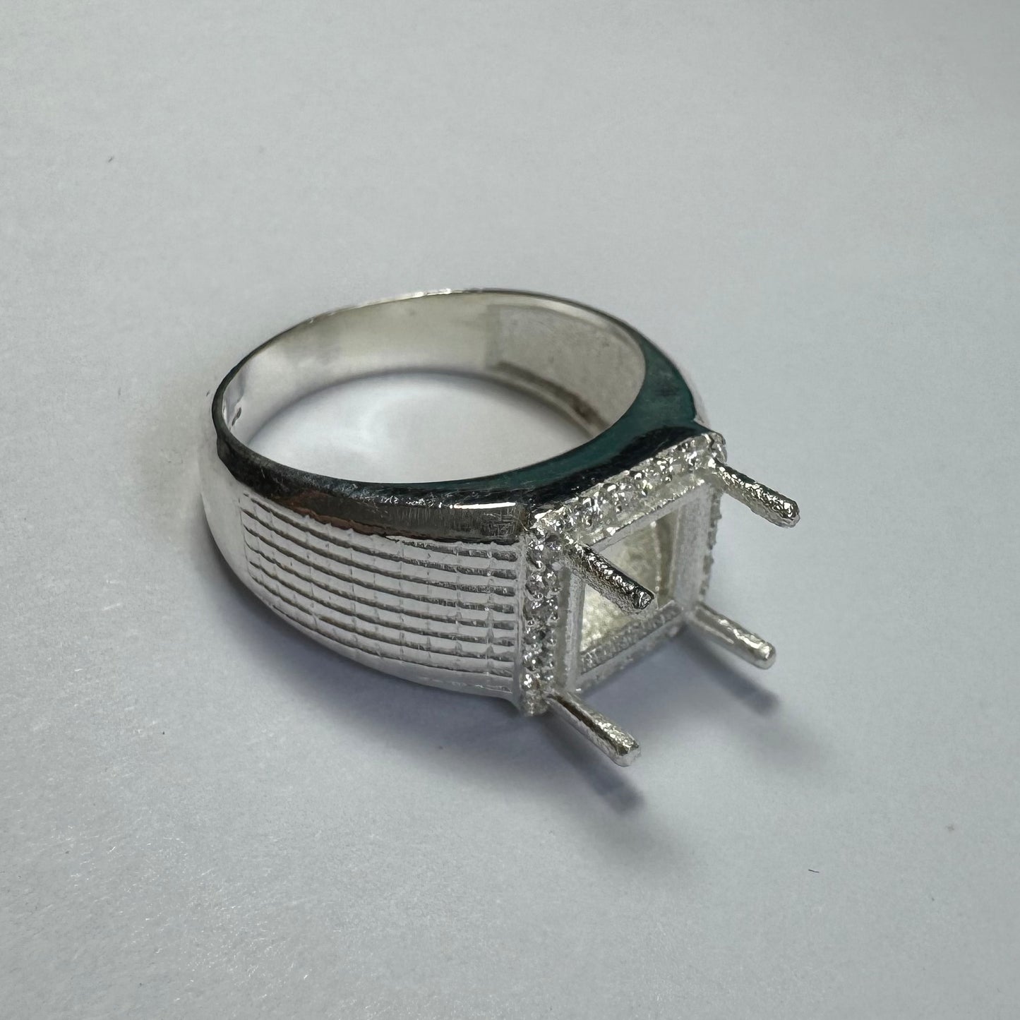 925 Sterling Silver and Cubic Zirconia Chunky Ring (Mens or Larger Sizes Ladies) Sizes 8-11-Bird Jewellery Settings