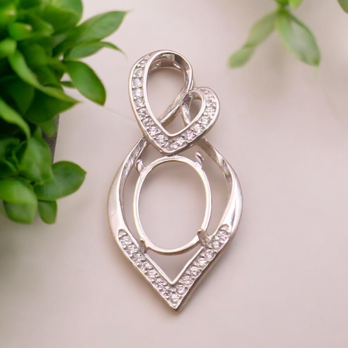 925 Sterling Silver and Cubic Zirconia Pendant