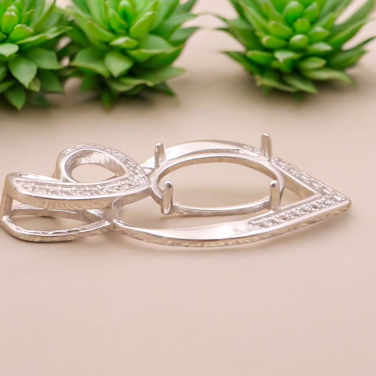 925 Sterling Silver and Cubic Zirconia Pendant