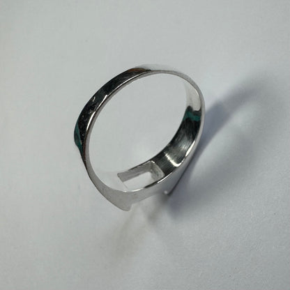 925 Sterling Silver Ring Size 8