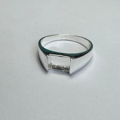 925 Sterling Silver Ring Size 8