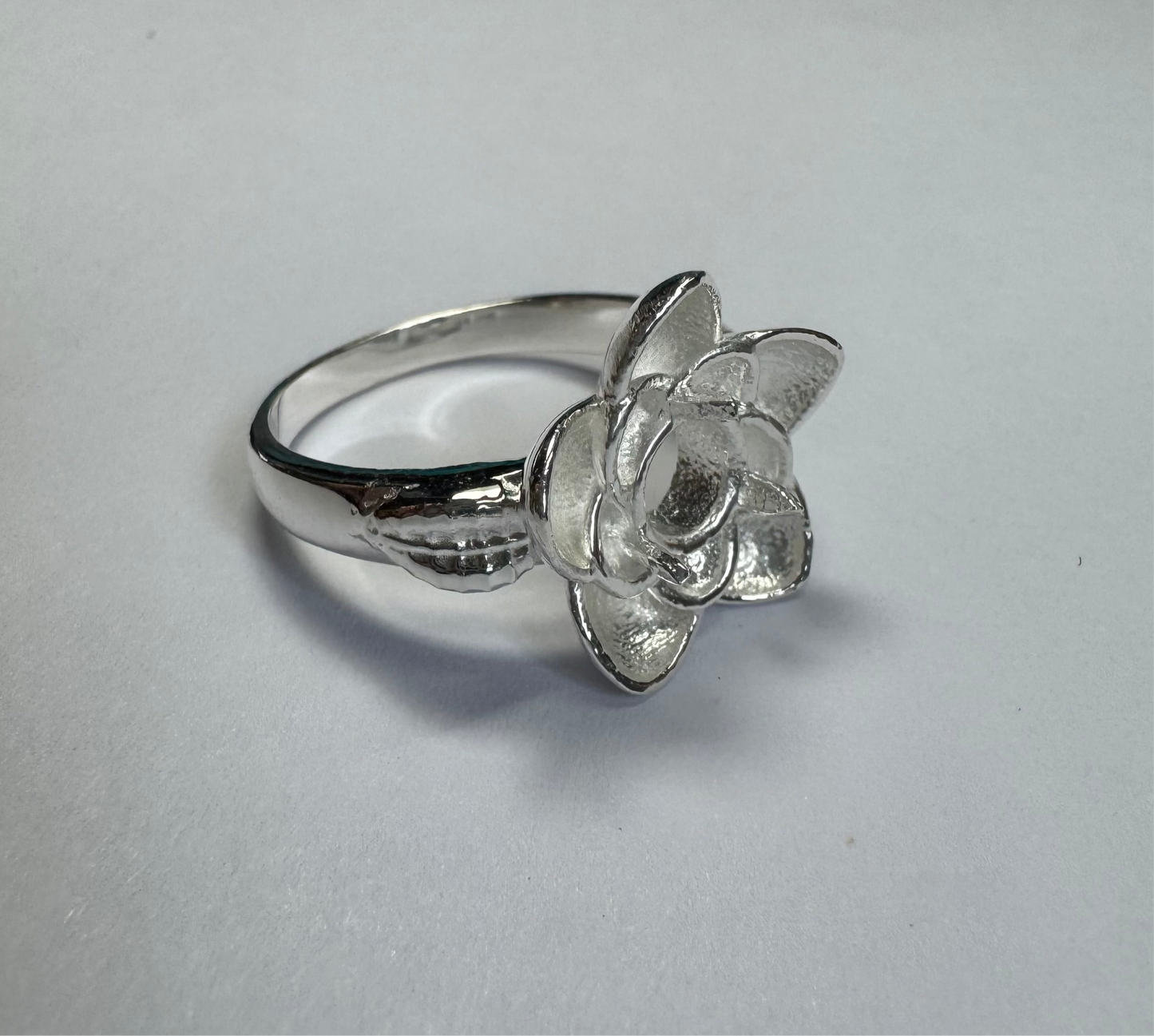 925 Sterling Silver Ring Size 9