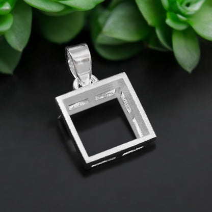 925 Sterling Silver Bezel Set Pendant