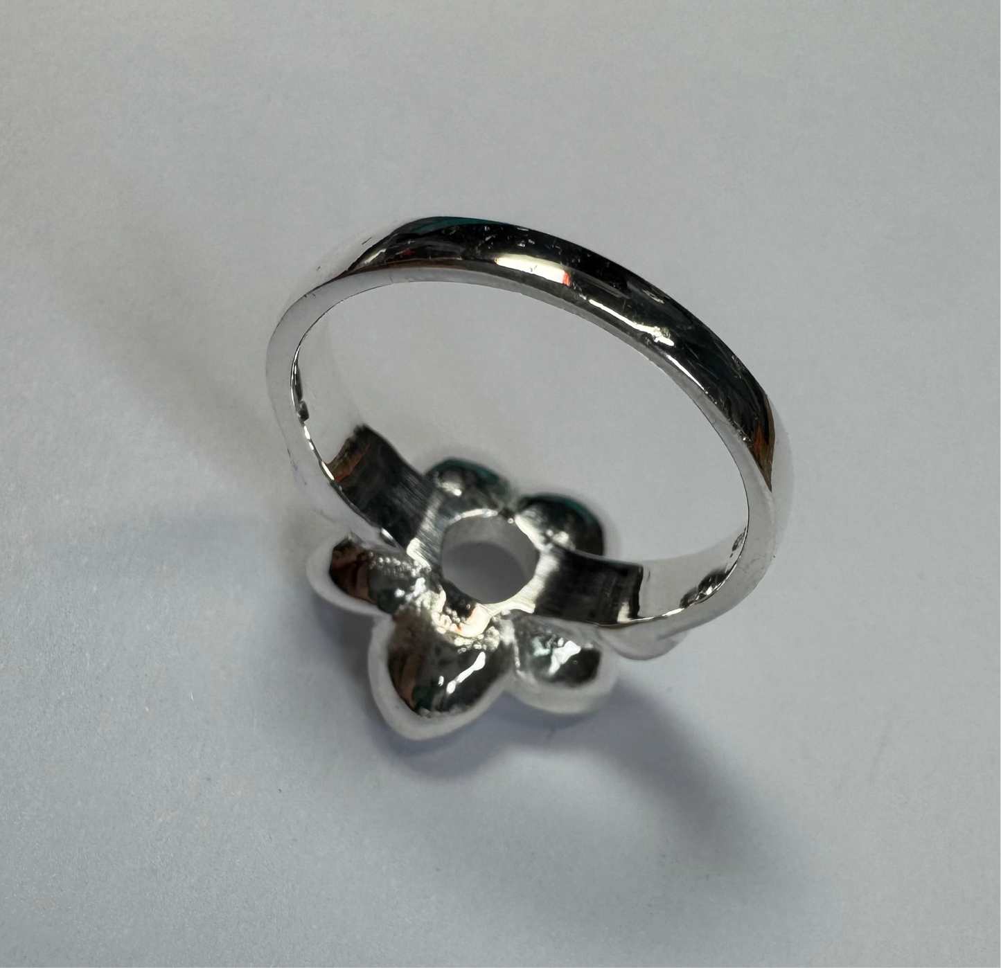 925 Sterling Silver Ring Size 9