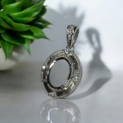925 Sterling Silver and Cubic Zirconia Pendant