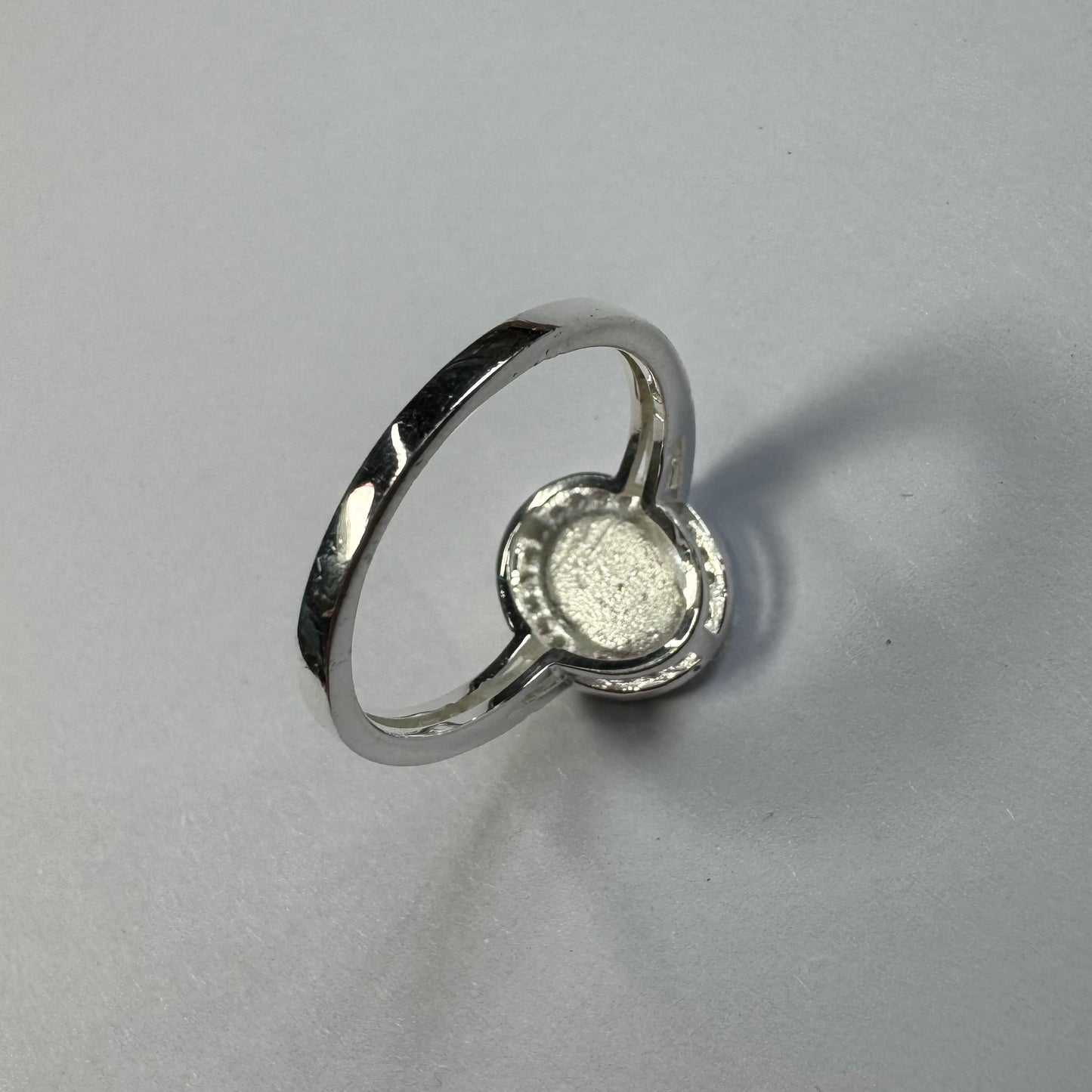 925 Sterling Silver and Cubic Zirconia Ring Size 8