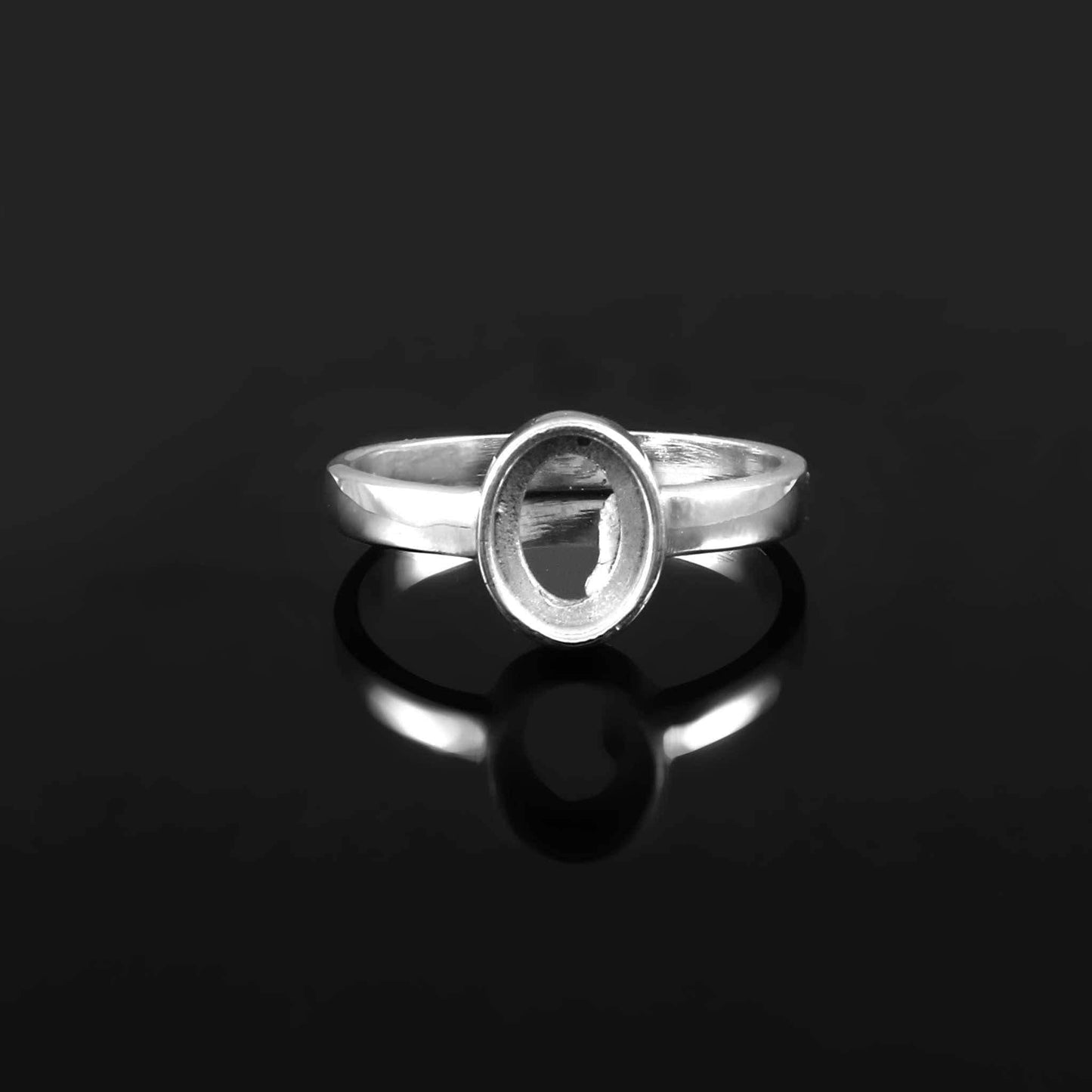 925 Sterling Silver Bezel Set Ring Size 7