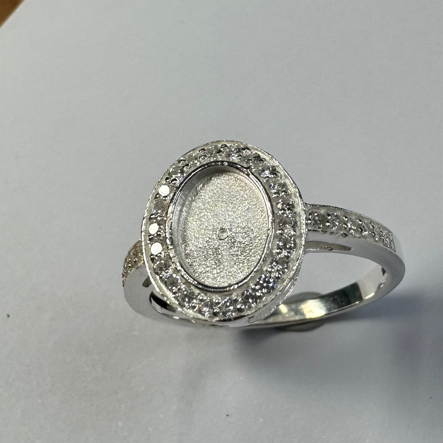 925 Sterling Silver and Cubic Zirconia Ring Size 8