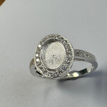 925 Sterling Silver and Cubic Zirconia Ring Size 8