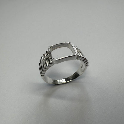 925 Sterling Silver Ring Size 7