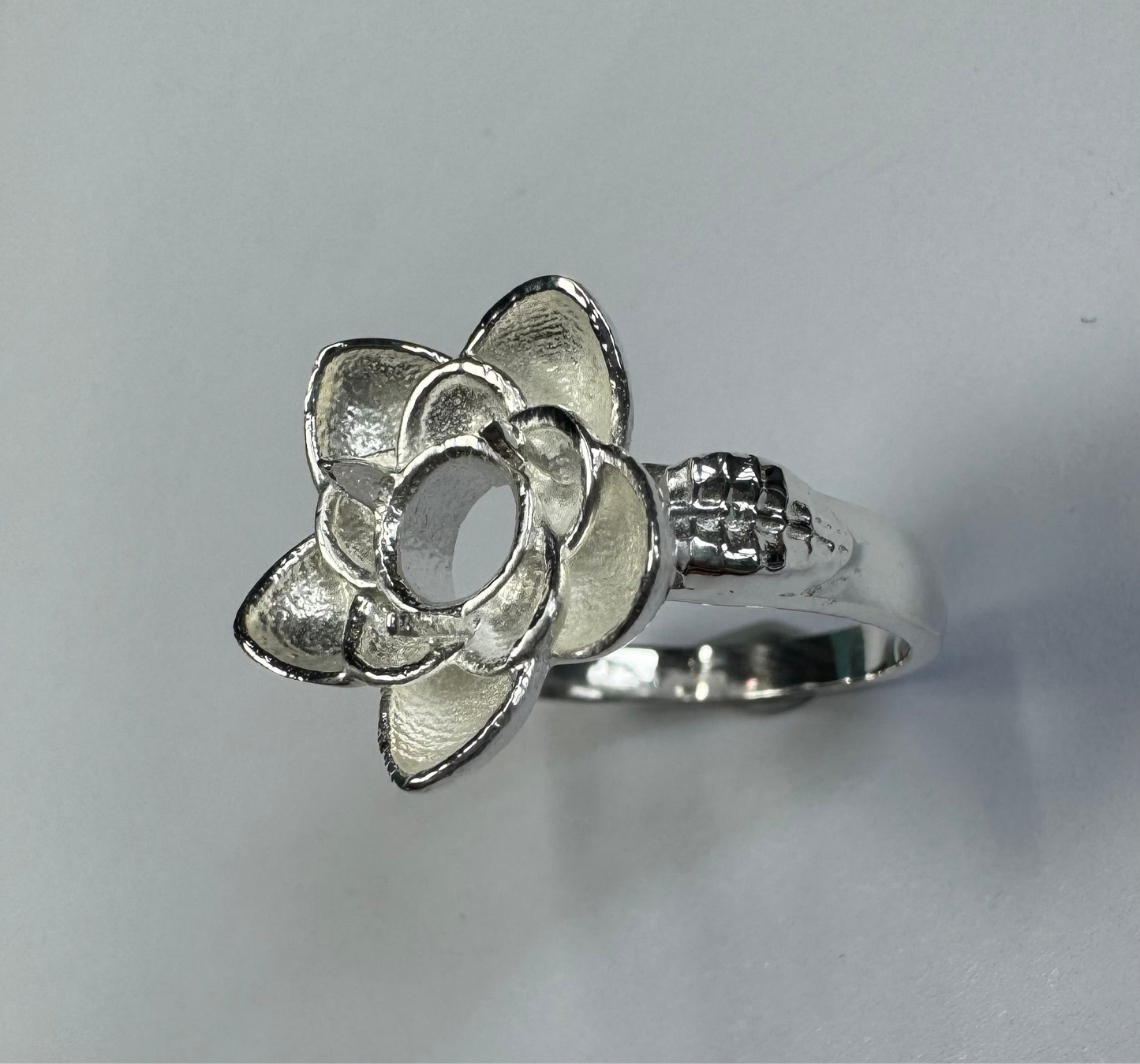 925 Sterling Silver Ring Size 9