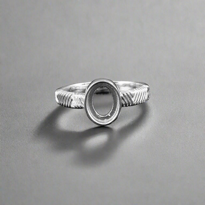 925 Sterling Silver Bezel Set Ring Size 7