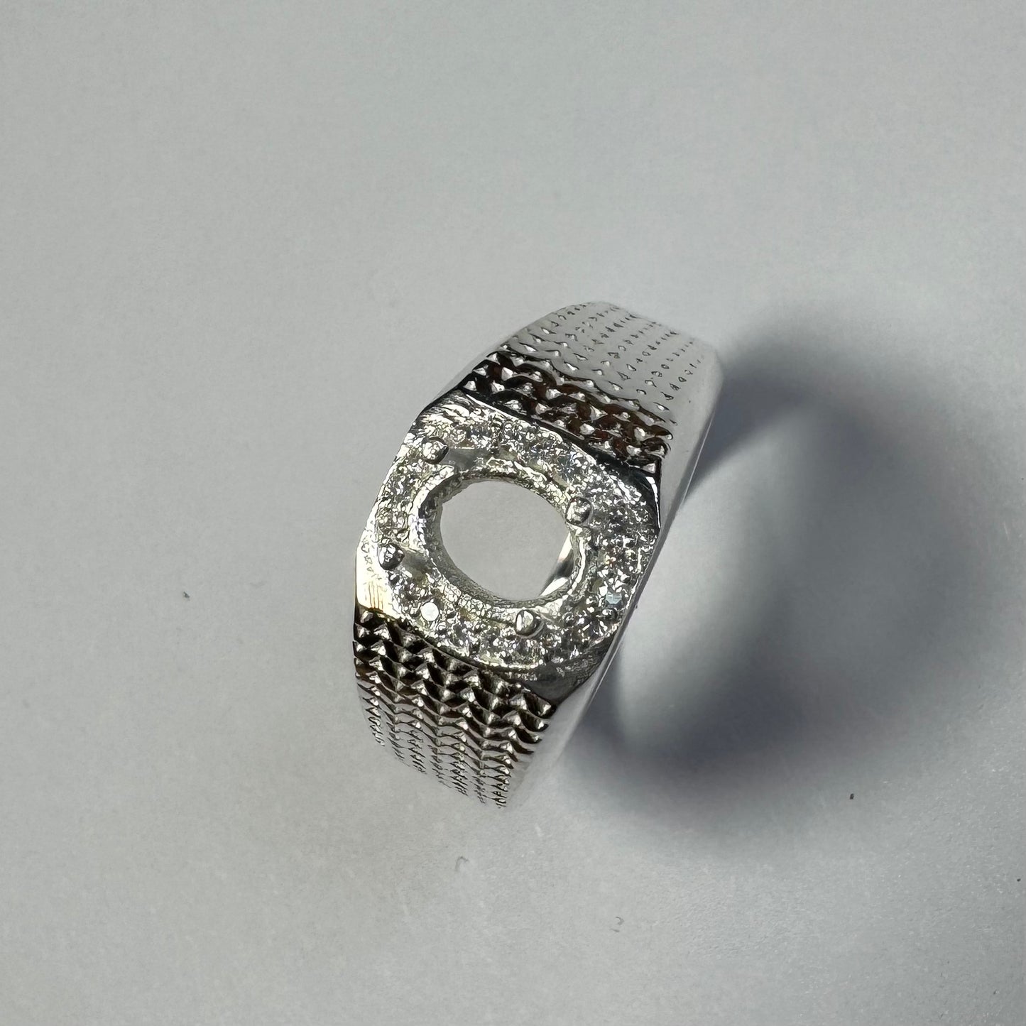 925 Sterling Silver and Cubic Zirconia Chunky Ring (Mens or Larger Sizes Ladies) Sizes 8-11