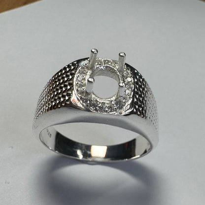 925 Sterling Silver and Cubic Zirconia Chunky Ring (Mens or Larger Sizes Ladies) Sizes 8-11