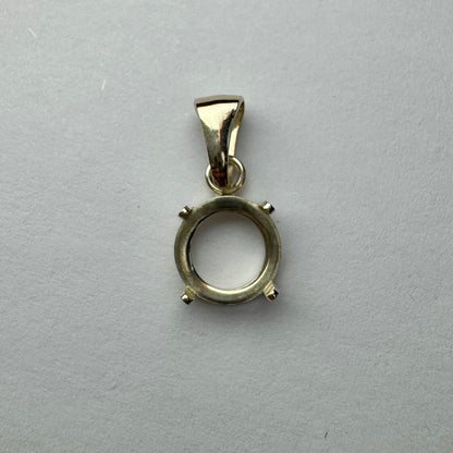 9ct White Gold 4 Claw Double Bezel 7mm Round Pendant with Tapered Bail