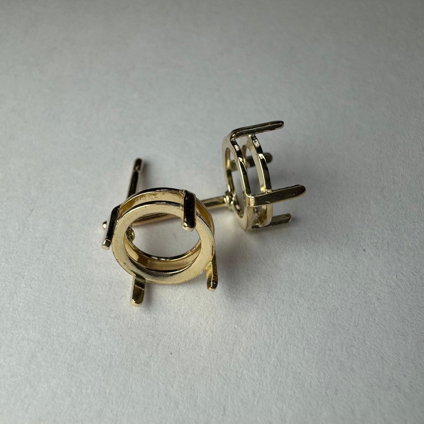 9ct or 18ct Gold 4 Claw Double Bezel 7mm Round Stud Earrings