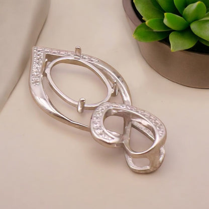 925 Sterling Silver and Cubic Zirconia Pendant