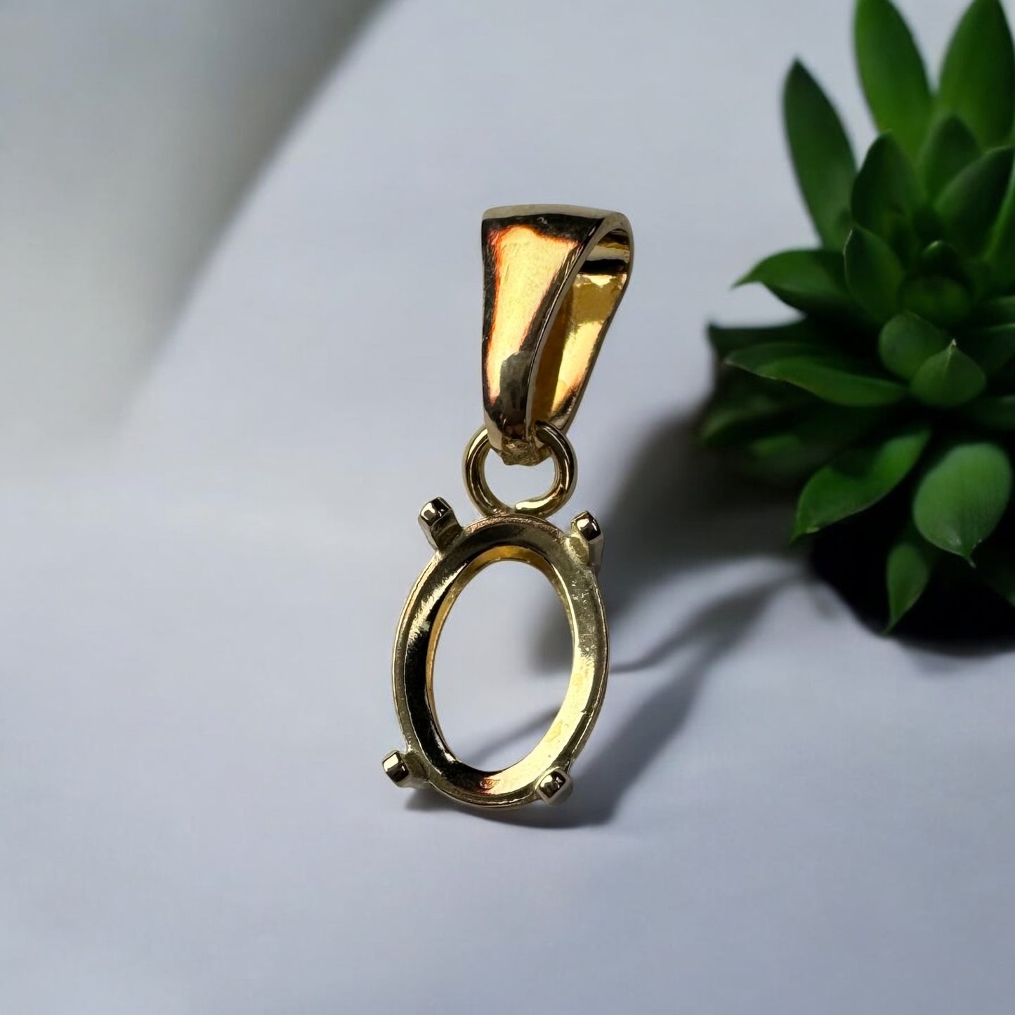 9ct Gold 4 Claw Double Bezel 6x4mm Oval Pendant with Tapered Bail