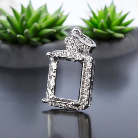 925 Sterling Silver and Cubic Zirconia Pendant